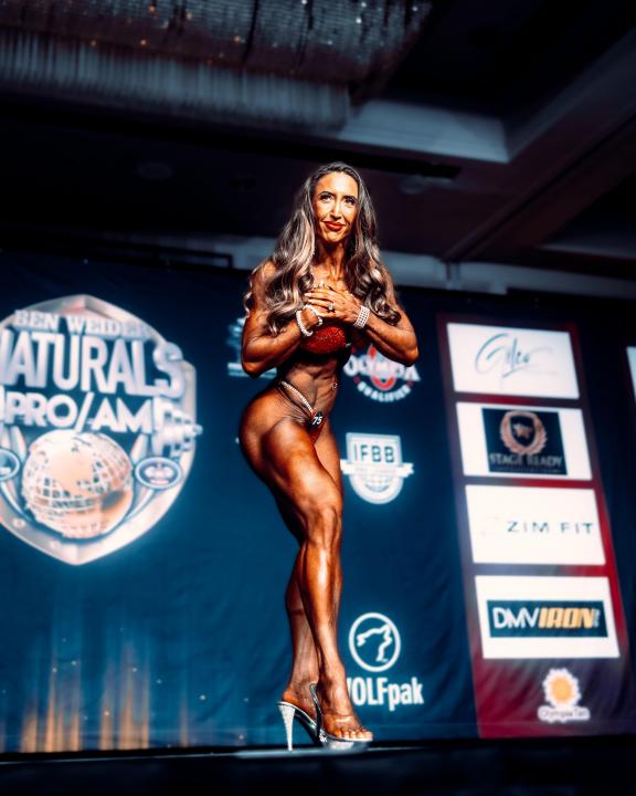 Foto 3 de 4 — Araraquarense e campeã internacional, Maria Rita Penteado brilha no fisiculturismo e inspira gerações